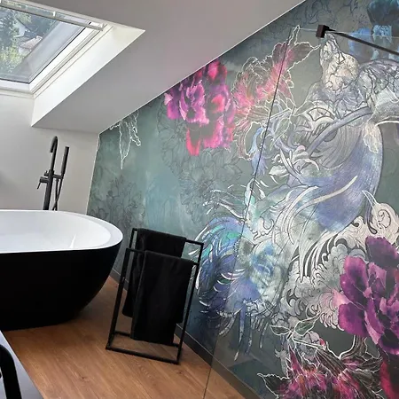 아파트 Heaven Homes Xl Fuer 6 - Wohlfuehloase Auf 2 Etagen Mit Badewanne 바트캄베르크